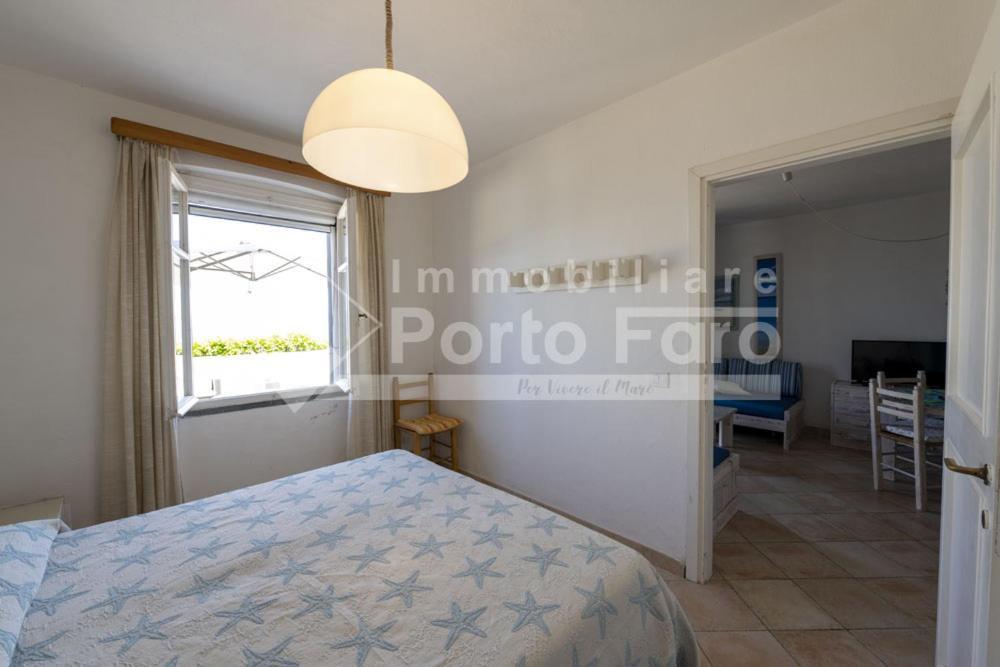 2 Pineta - Ampio Quadrilocale Sulla Spiaggia Di Porto Faro Palau Exteriör bild